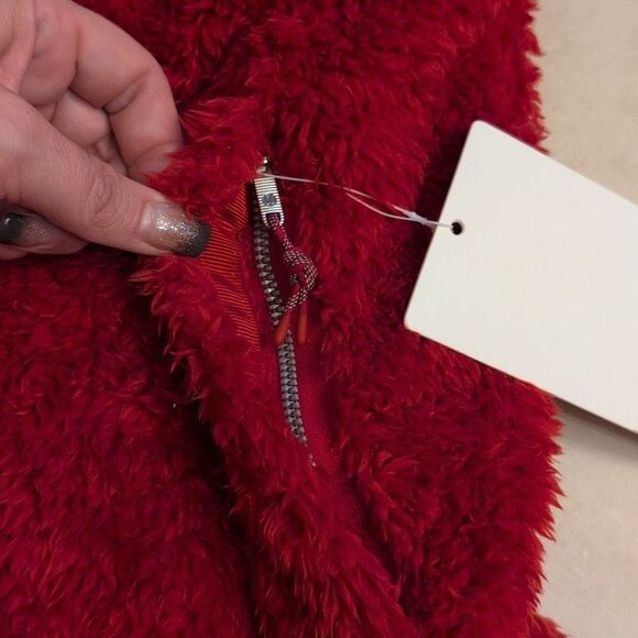 NWT Lululemon Oh So Sherpa Full Zip Jacket Dark Red Size 8 - Picture 9 of 14